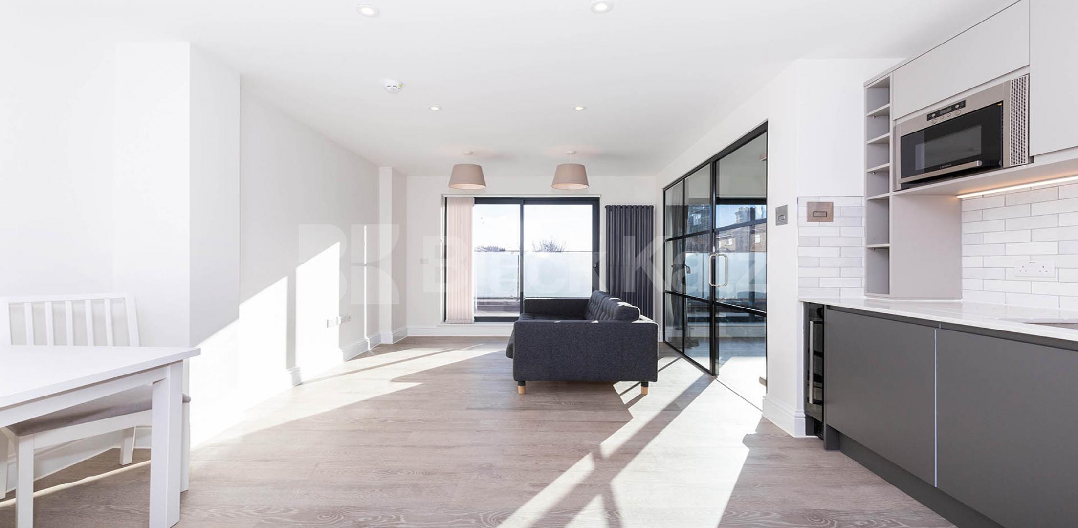 			Studio Apartment, 1 bath, 1 reception Apartment			 Seven Sisters Road, FINSBURY PARK